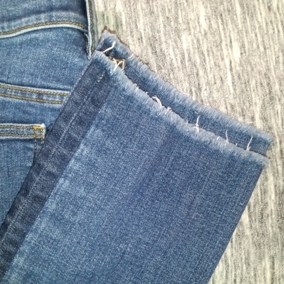 Tory Burch | Harley Jeans Rain Wash Raw Frayed Hem Jeans Womens Size 26 - Picture 3 of 16